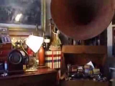 "Ein Waltzertraum Potpourri " (O Strauss) Played By Edith Lorand Orchestra