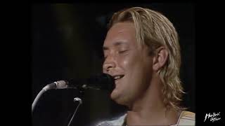 Chris Rea - Midnight Blue (Live at Montreux 1984) #chrisrea #drivinghomeforchristmas #onthebeach