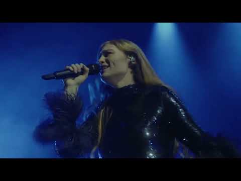 Video thumbnail for Rise (Live at Apollo)