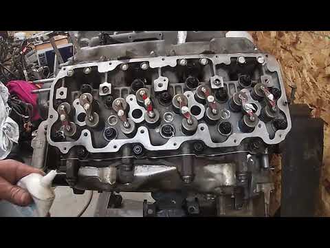 Installing Rocker arms and push tubes on a duramax engine
