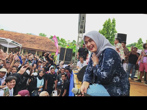 Woro Widowati feat ecoustik band konser SMKN 1 JAMBU 29 September 2022