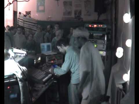 ROOTS MASSACRE (IRATION) - DUB ADDICT SOUND SYSTEM.wmv