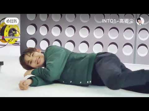 [ENG SUB] [INTO1 Nine高卿尘] FIRST RED VIDEO!! Lifestyle Magazine Photoshoot (behind the scenes)