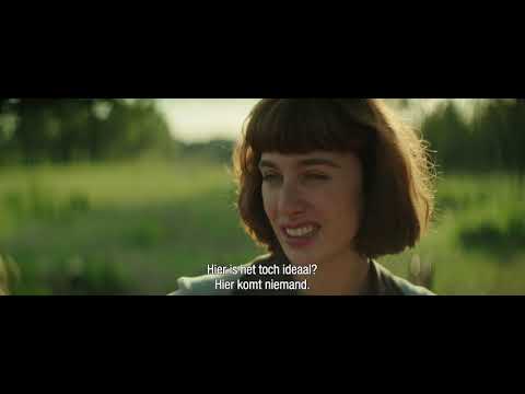 WIJ scène uitkleden