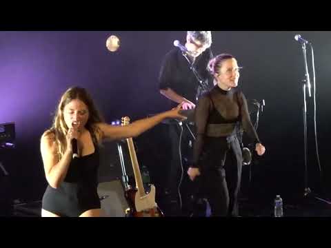 Poni Hoax ft Jeanne Added & Izïa - Antibodies (Live) Paris, Le Trianon 22/06/2025