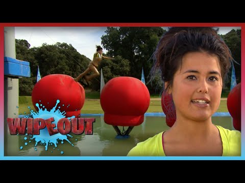 Giant Ball Bash | Wipeout