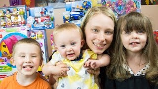 Kinder Playtime April 2015 Toy Preview!