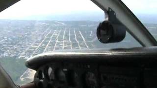 preview picture of video 'LANDING PIPER SARATOGA 301 PLAYA DEL CARMEN COCKPIT VIEW'