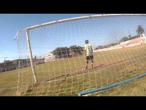 E.C.Ypiranga 2 x 2 Viana 25/10/2014   sub 13 Marataízes ES    GOPR1839.MP4