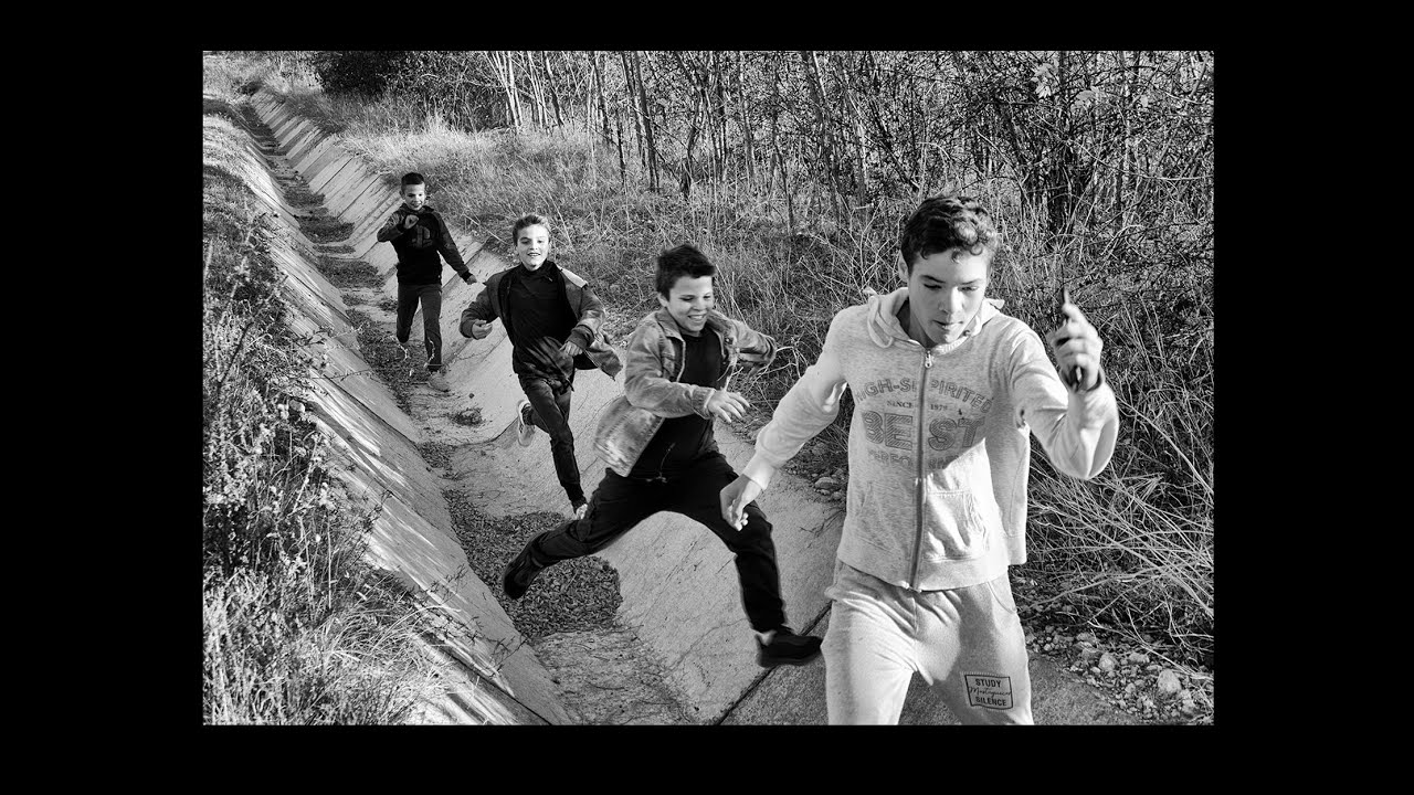 Miniature de la vidéo CHILDREN BEYOND THE WAR - a Documentary by Arthur Herpe & Grégory Herpe du film Children beyond the war