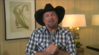 Garth Brooks Makes a Special Announcement at Christmas 4 Kids show