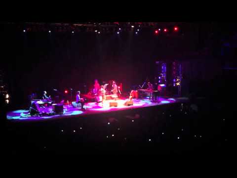 Jorge Drexler y Anita Tijoux - Santiago, Chile 12-10-11 "Sacar la Voz"