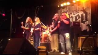 Kentucky Headhunters &quot;Lets work together&quot;