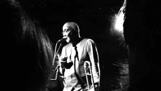 Curtis Fowlkes sings "Wedding Ring" - @Glen Hansard live in Erlangen