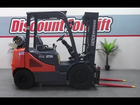 DOOSAN G25P-5 5000 lb LP (Propane) #1298 - Sit Down Forklift for Sale