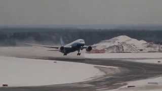 preview picture of video 'Внуково, взлет дримлайнера. Boeing 787 Dreamliner (N787BX), takeoff from Vnukovo (UUWW)'
