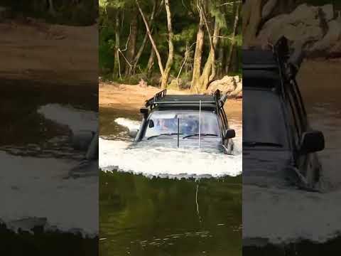 TOYOTA LANDCRUISER DEEP RIVER CROSSING #4x4 #offroad #landcruiser #4x4