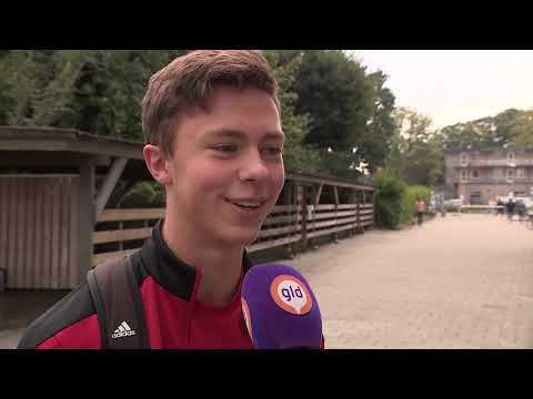 Rookgordijn trekt op voor ingang mbo-school Harderwijk