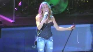 Sheryl Crow - &quot;Tomorrow Never Dies&quot; (Live, 2005)