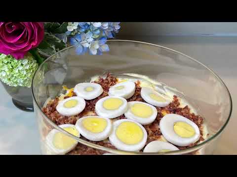 Classic Southern Layered Salad Recipe - Faye Thompson | @southerncooking