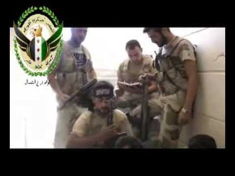 استراحة مقاتلي الفرقة 13 بعد السيطرة على نقاط من قوات النظام في جبهة الراشدين ضمن مجريات معركة القادسية