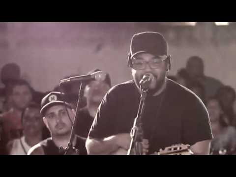 TIEE CANTA DOM DE SONHAR/ FOTOS ANTIGAS - Pagode do Tiee