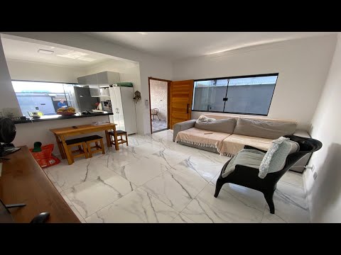 Casa com piscina e churrasqueira à venda no Flora Rica II, Peruíbe