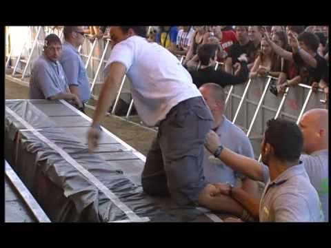 Anti-Flag - Cities Burn @ Area 4 2009 + Stagerush