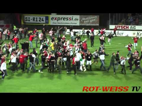 Sportfreunde Siegen gegen Rot-Weiss Essen - 15.04.2011