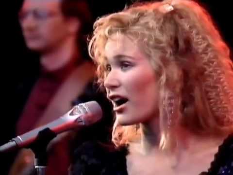 Which Witch på Slottsfjellet Полная Версия