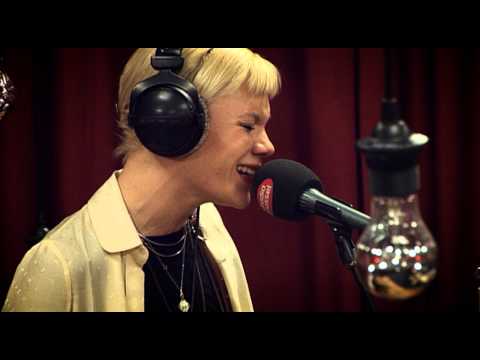 Studio Brussel: Trixie Whitley - Need your Love (live)