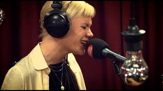 Studio Brussel: Trixie Whitley - Need your Love (live)