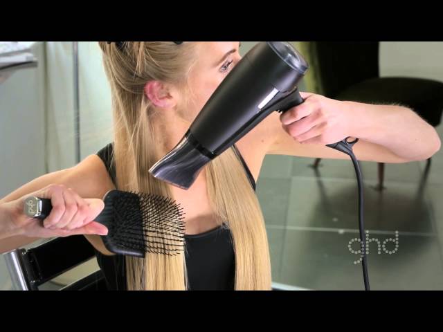 Vidéo teaser pour ghd Aura | How-to Hair - Smooth and Polished