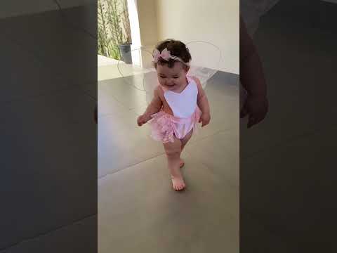 Minha Borboletinha #borboletinha #crianças #criançasengraçadas #manuzinhaclips