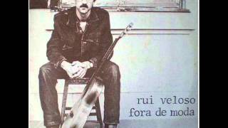 A Minha Namorada Até Fala Estrangeiro Lyrics English Translation