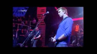 Queens of the Stone Age - You Think I Ain&#39;t Worth a Dollar, But I Feel Like a Millionaire