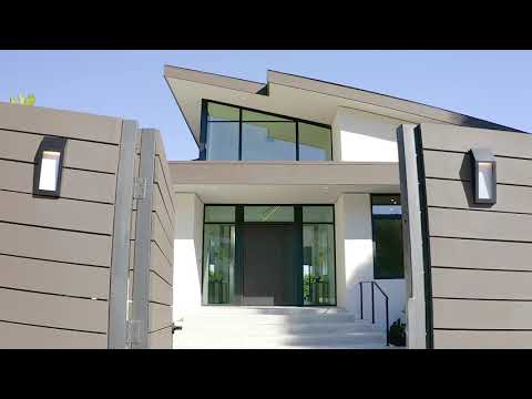 35 Cinnamon Court, Hillsborough