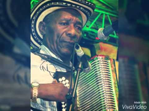 me critican Enrrique diaz ...by jose orozco