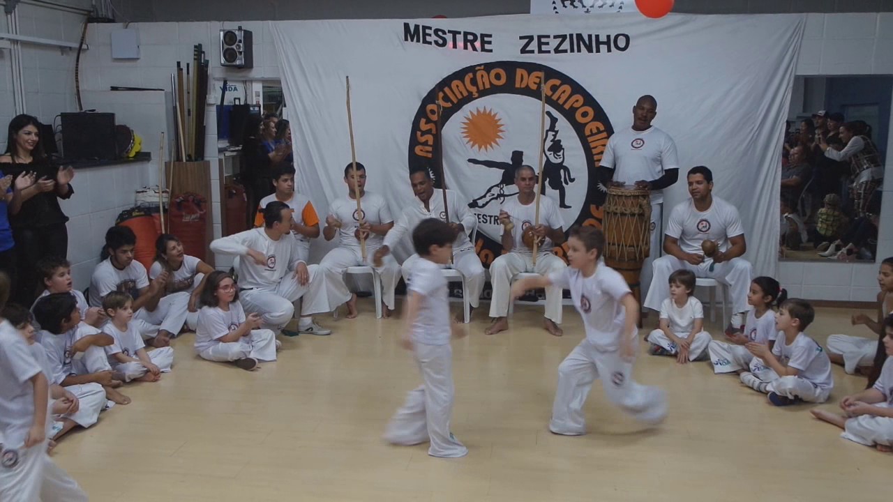Roda das Crianças 1º  Vida com Capoeira 2017