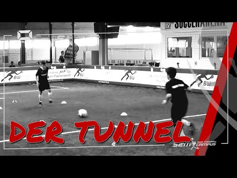 Tunnel - SEM Fußballtraining - 2 002TE