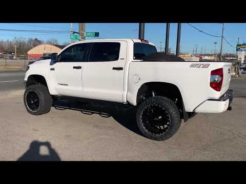2020 Toyota Tundra 8” lift kit on 35’s.