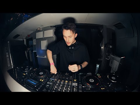 DJ set on a boat in Auckland 🇳🇿