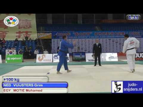 Judo 2009 GP Qingdao: Grim Vuijsters (NED) - Mohamed Motie (EGY) [ 100kg].