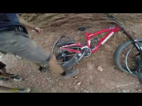 Kelly McGarry Crash - Red Bull Rampage 2014!