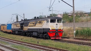 Тепловоз 3ТЭ10М-1336 подаёт вагоны на сортировочную горку