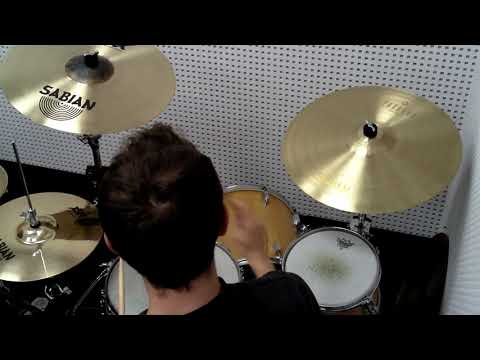 Sabian AAX Saturation 19" Crash VS Paragon 20" Crash Test