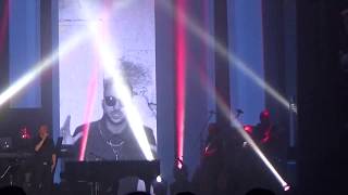 Gigi D&#39;Alessio - Guaglione ft. Briga  live malaterra Tour 2015 Parigi