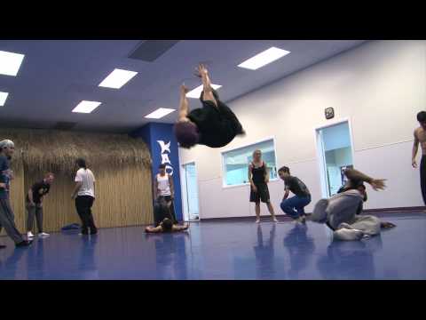 BATTLE B-BOY BOOTCAMP (Ricky "Rick Rawk" Cole vs. Bryan Pentecostes)