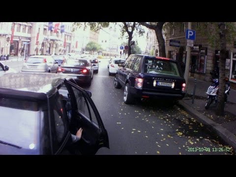 Almost got doored - Majdnem ajtót kaptam