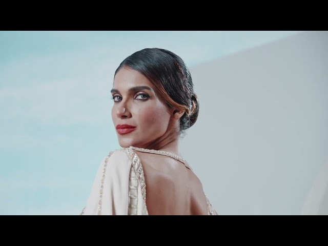 فستان فاخر من الساتان